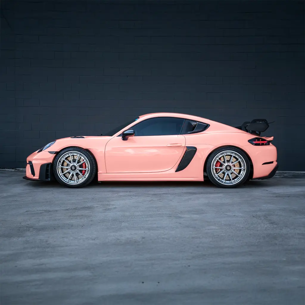 126G-Gloss-Strawberry-Milk-3.webp