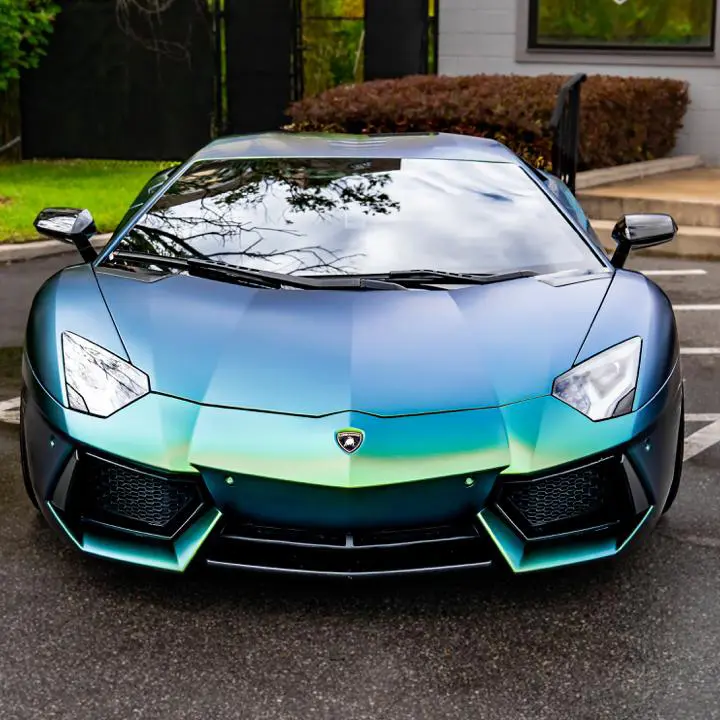 EVOLV-satin-aurora-goblin-green-ppf-laborghini-front.webp